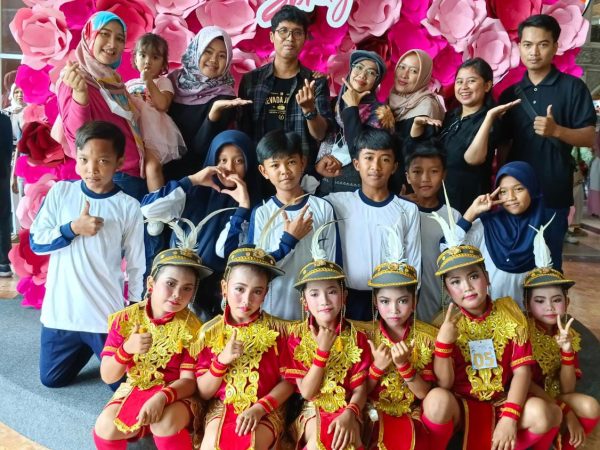 Adu Bakat Bersama Madu Enak