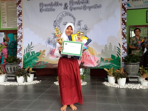 Keikutsertaan siswa/siswi SD N Kasihan mengikuti kegiatan di SMP Mataram